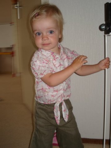 Bloesje Merel met broekje Belle foto 39